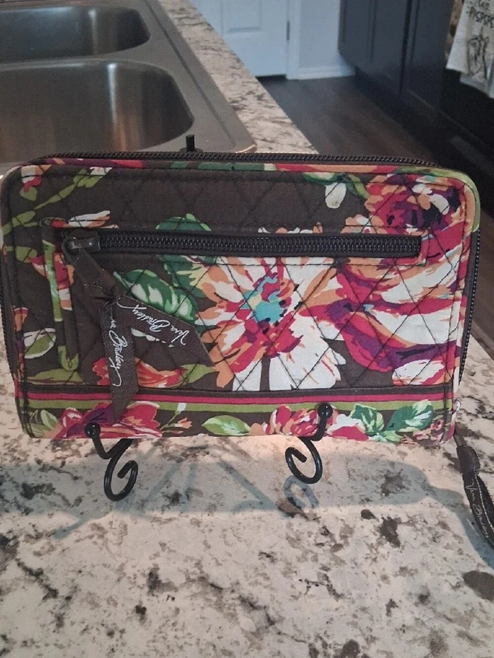 Vera Bradley Quilted Zip Turnlock Wallet in Emglish Rose